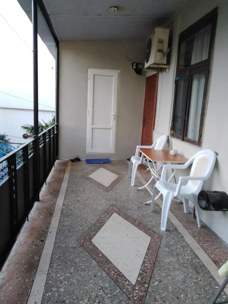 Shota Apartment Μπατούμι